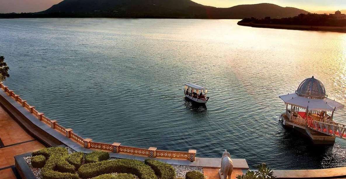 From Jaipur: Jaipur Udaipur Tour Package