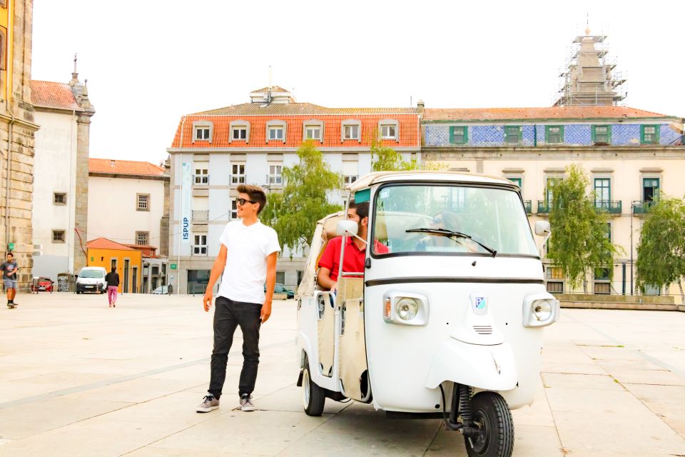 From Leixões: Private Porto Historic Center Tuk Tuk Tour - Discover Portos Historic Center