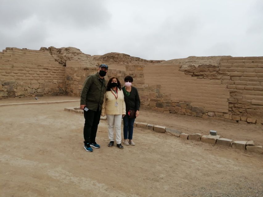 From Lima: Pachacamac Archaeological Tour & Lunch Show