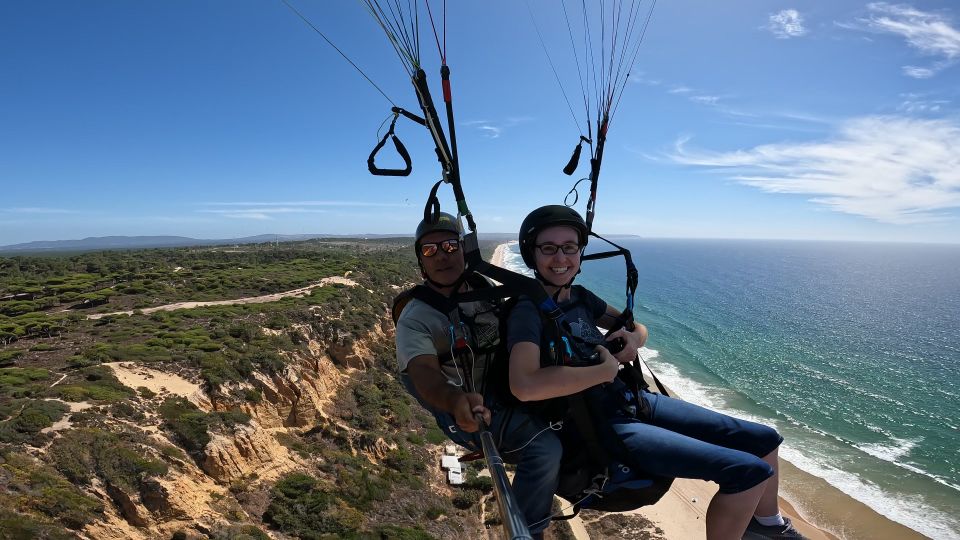 From Lisbon: Paragliding Adventure Tour