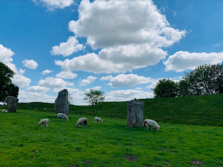 From London: Stonehenge & the Stone Circles of Avebury Tour