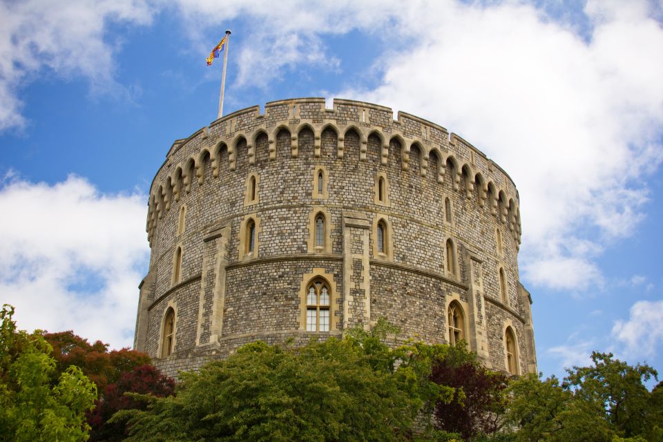 From London: Windsor, Stonehenge, & Salisbury Cathedral Trip