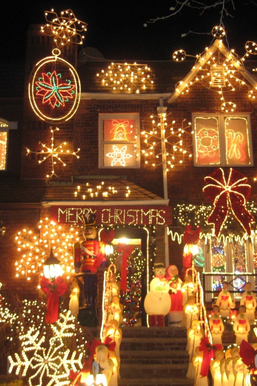 From Manhattan: 4-Hour Brooklyn Christmas Magic Tour