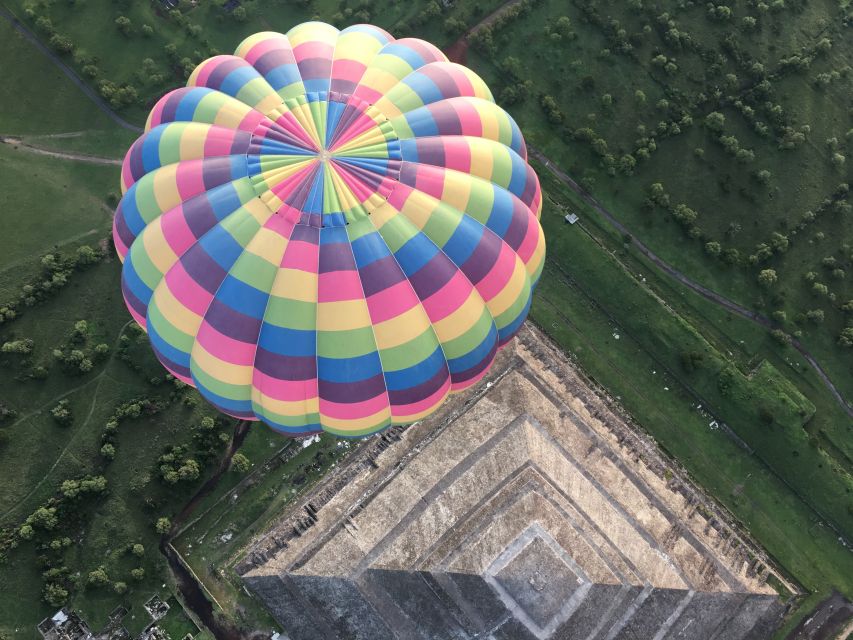 From Mexico City: Hot Air Balloon & Bike Tour in Teotihuacan