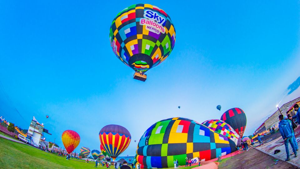 From Mexico City: Teotihuacan Hot Air Balloon With Pyramids