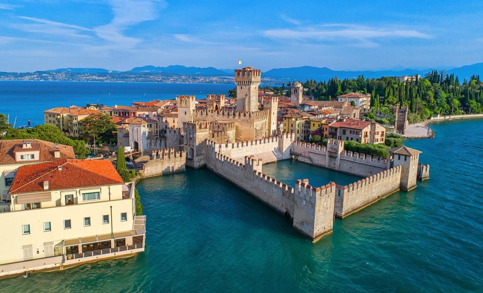 From Milan: Verona, Sirmione and Lake Garda With Boat Cruise