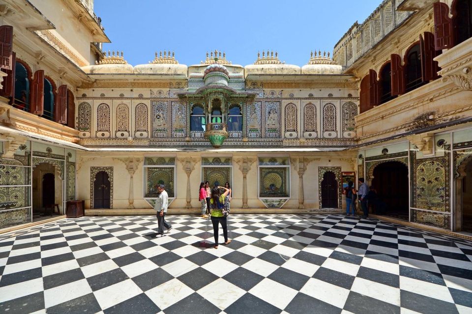 From New Delhi: Jaipur Guided City Tour by Car