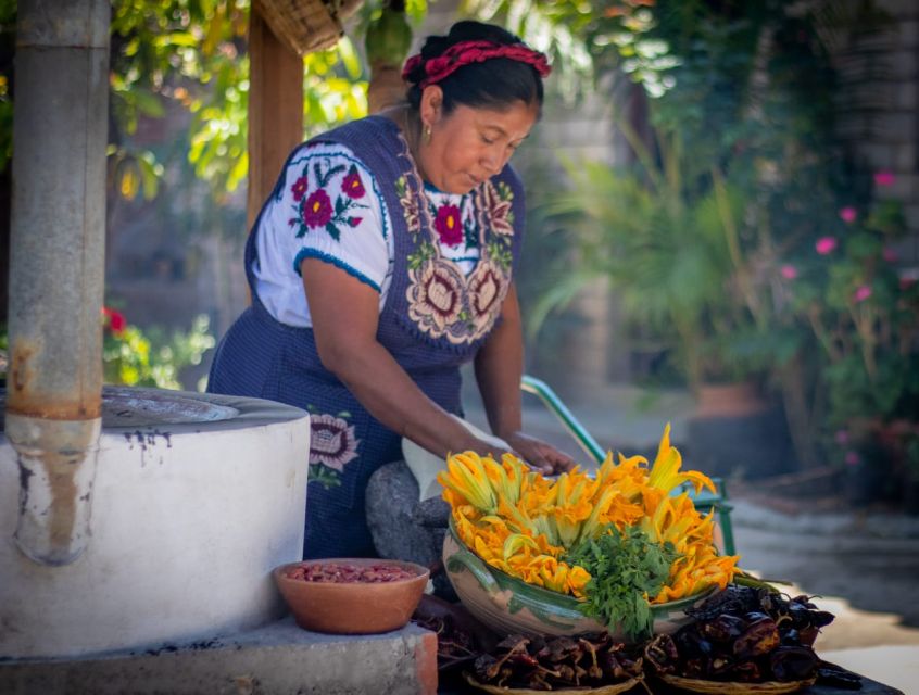 From Oaxaca: Ancestral Zapotec Chocolate Cooking Class - Pickup and Travel to Santa Ana Del Valle