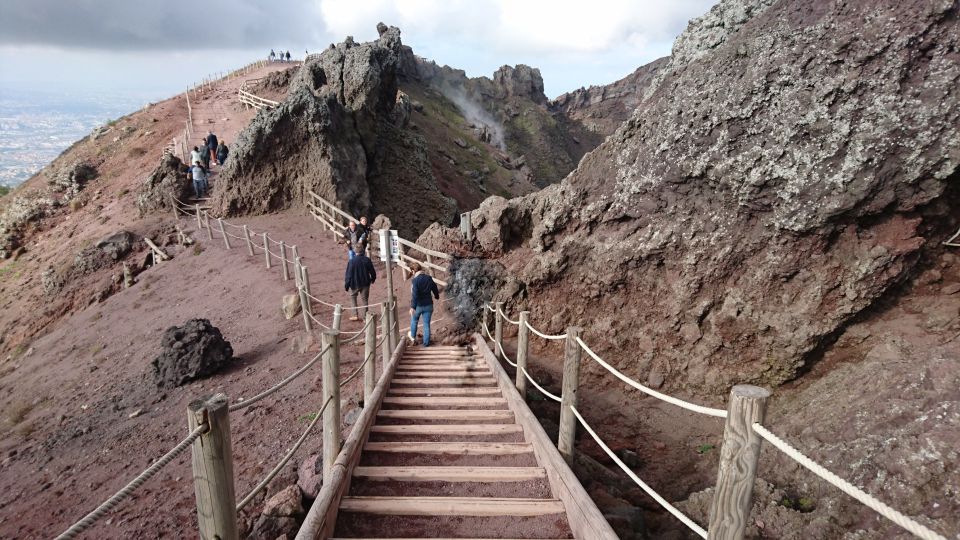 From Pompeii: Mount Vesuvius Roundtrip Bus Transfer