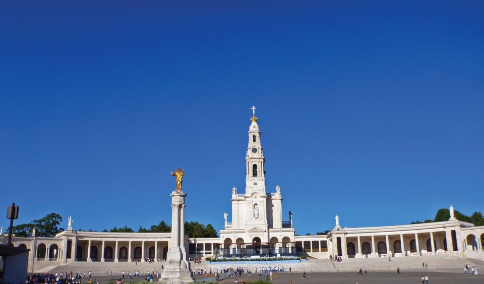 From Porto: Fatima and Coimbra Full-Day Private Tour