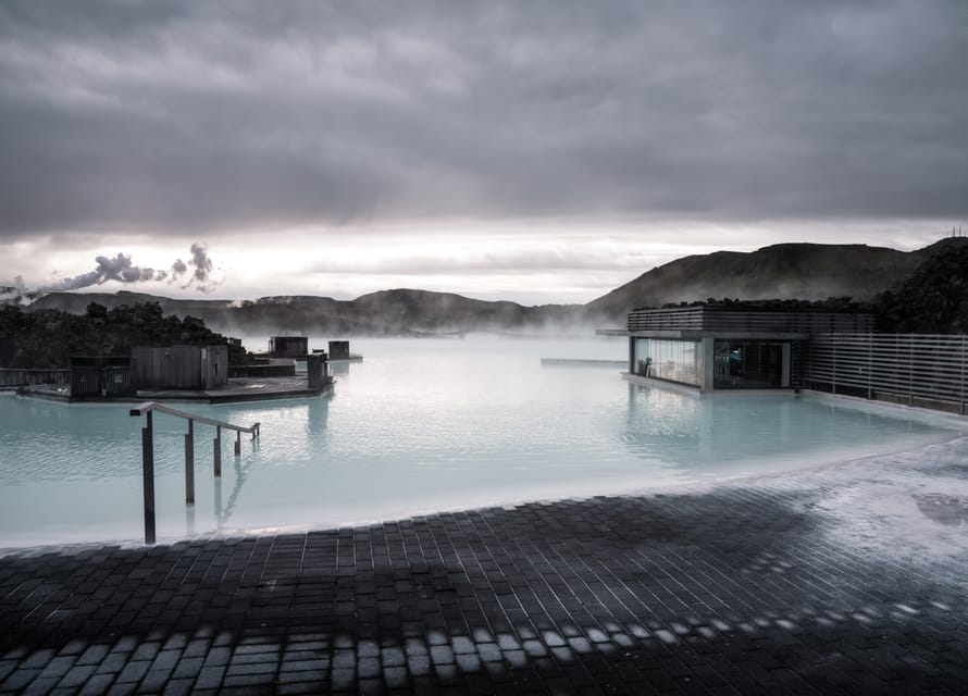 From Reykjavik to Blue Lagoon to Keflavik Airport With Wait