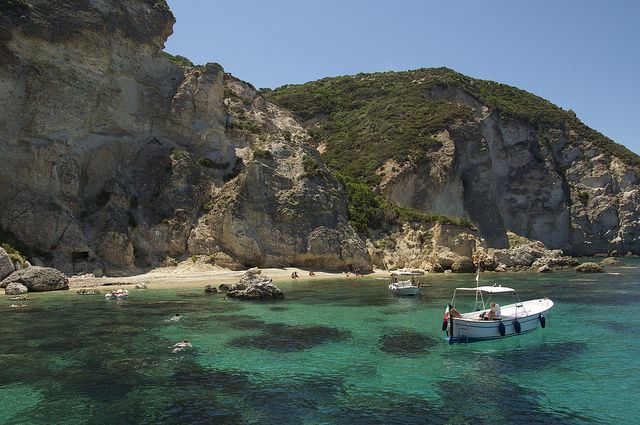 From Rome: Ponza Island Day Trip With Boat Excursion