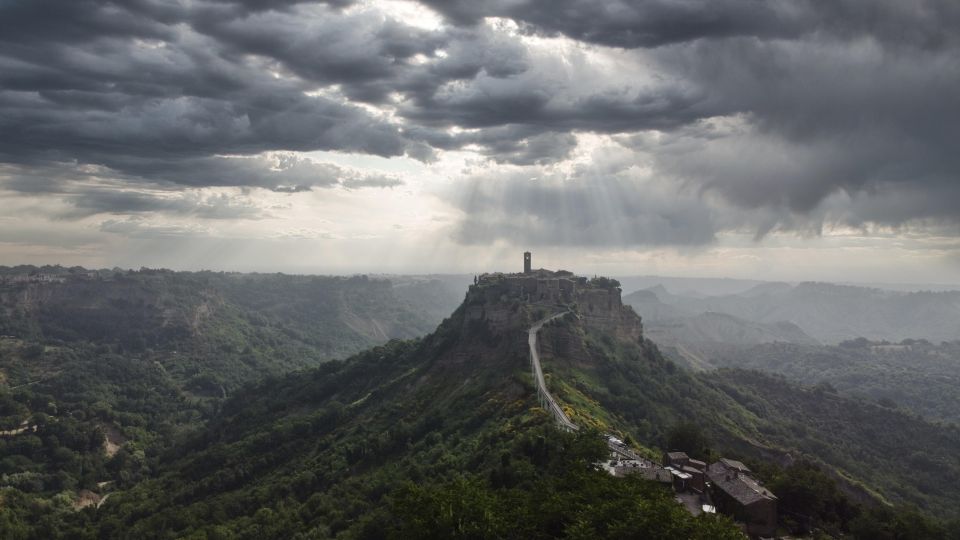 From Rome: Private Tour to Orvieto and Caprarola With Lunch