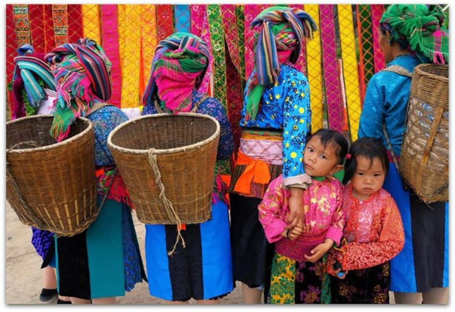 From Sa Pa: Sunday Bac Ha Market Group Tour