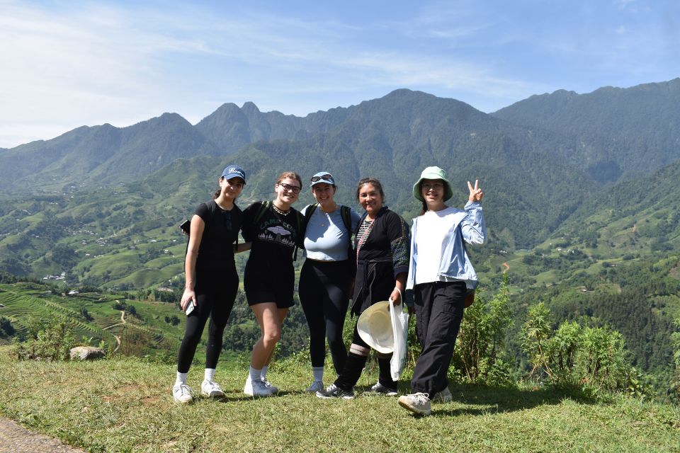 From Sapa: 1-Day Trekking Through Terraces Rice Fields