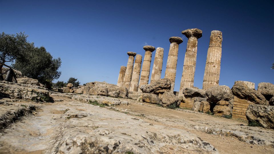 From Sciacca: Round-Trip Transfer to Valley of the Temples