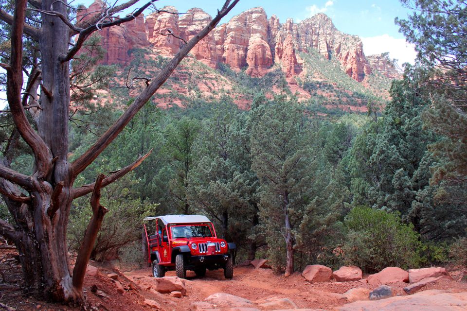 From Sedona: Red Rock West Jeep Tour