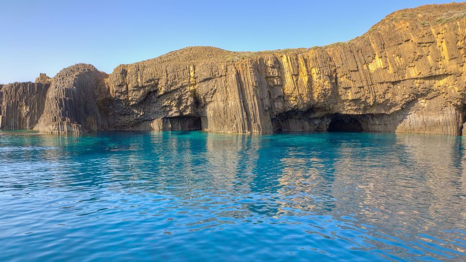 From Sifnos: Kimolos and North Milos Speedboat Tour