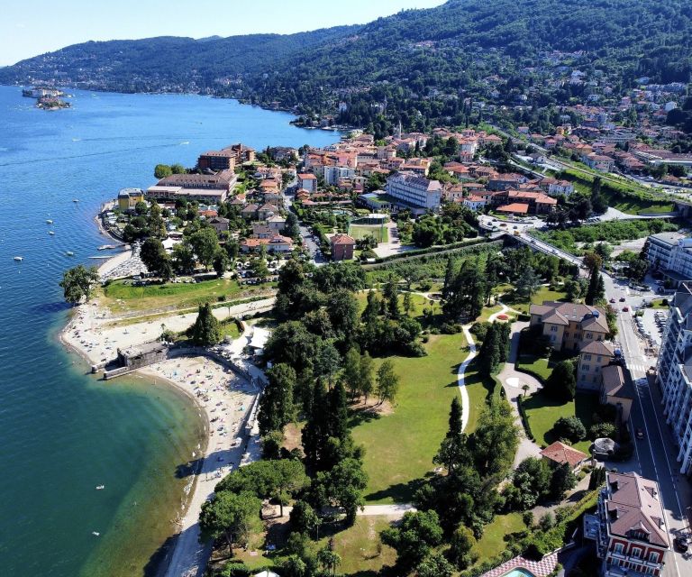 From Stresa: 2 Borromean Islands Hop-on Hop-off Boat Tour