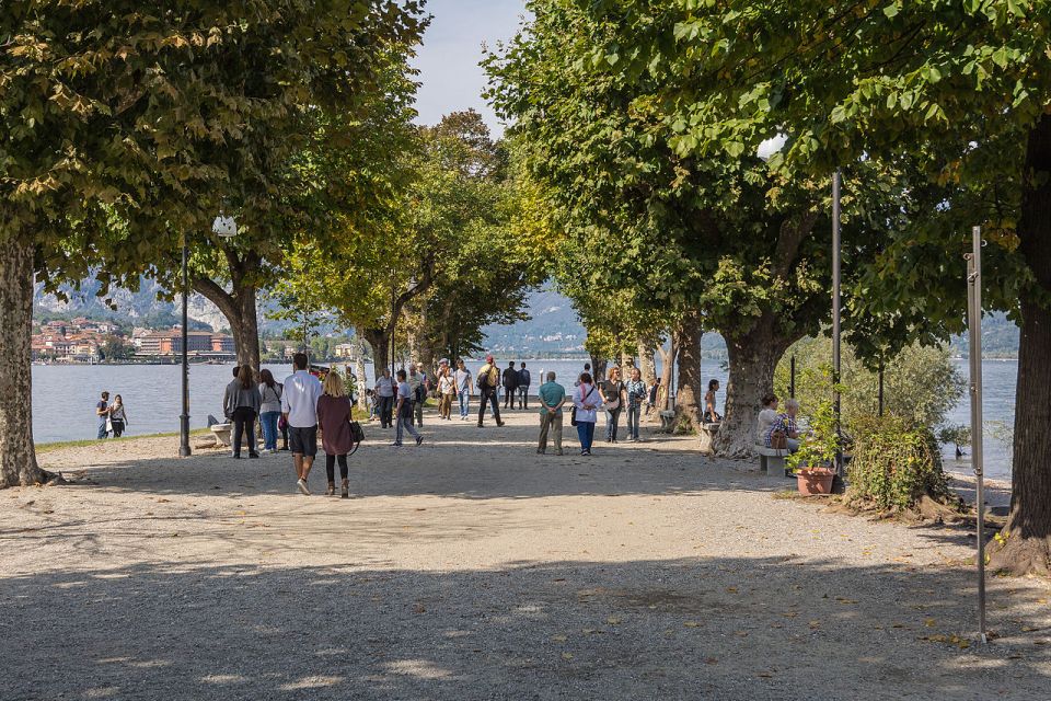 From Stresa: Isola Pescatori Hop-On Hop-Off Boat Tour