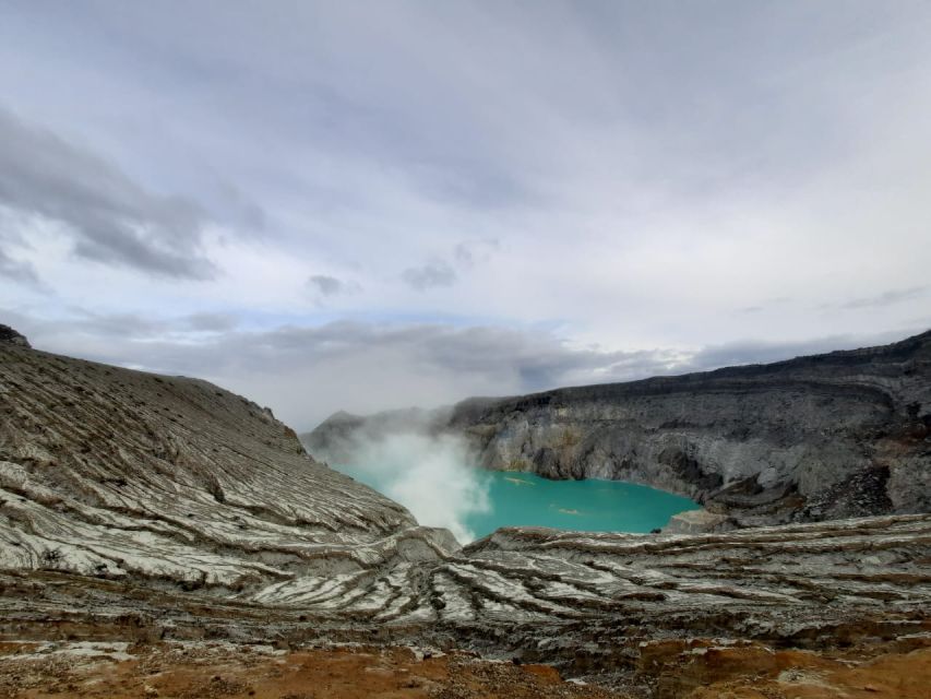 From Surabaya: 3-Day Mount Bromo and Ijen Volcano Tour