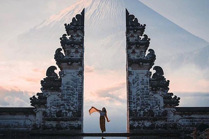 Full-Day Eastern Gate of Heaven at Lempuyang Temple