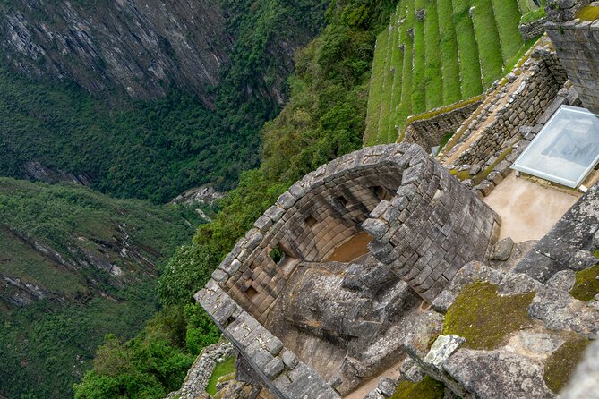 Full Day Guided Tour to Machu Picchu Transportation Included