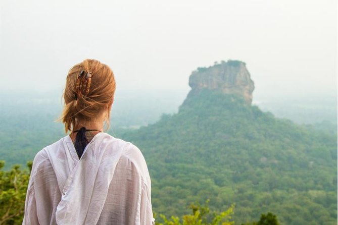 Full-Day Private Tour to Sigiriya and Dambulla