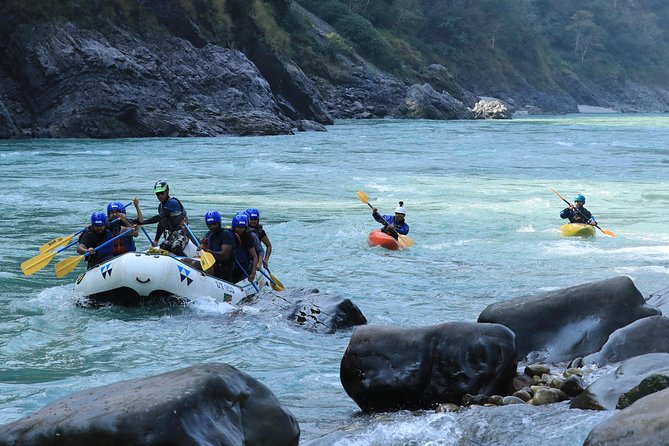 Full Day Rafting in Rishikesh – 35 Kms