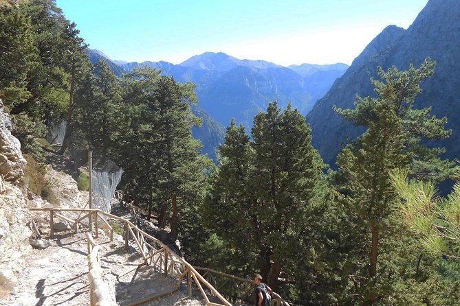 Full Day Samaria Gorge 10-Mile Walking Tour