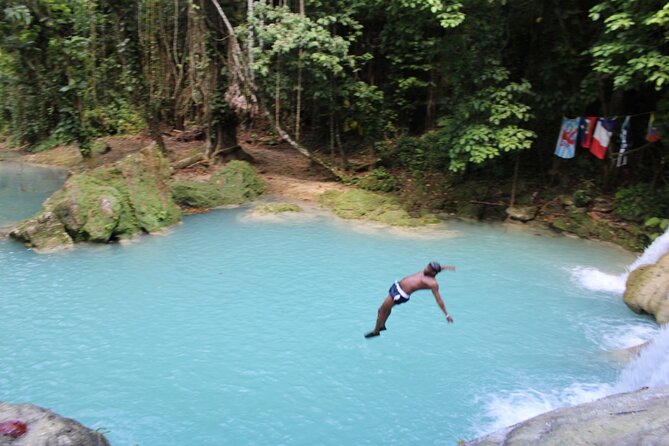 Full-Day Tour of Blue Hole and Dunns River Falls With Pick up