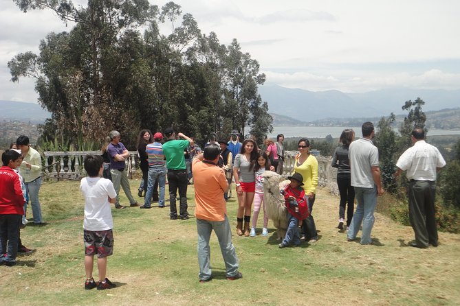 Full-Day Tour Otavalo Market, Peguche Workshops