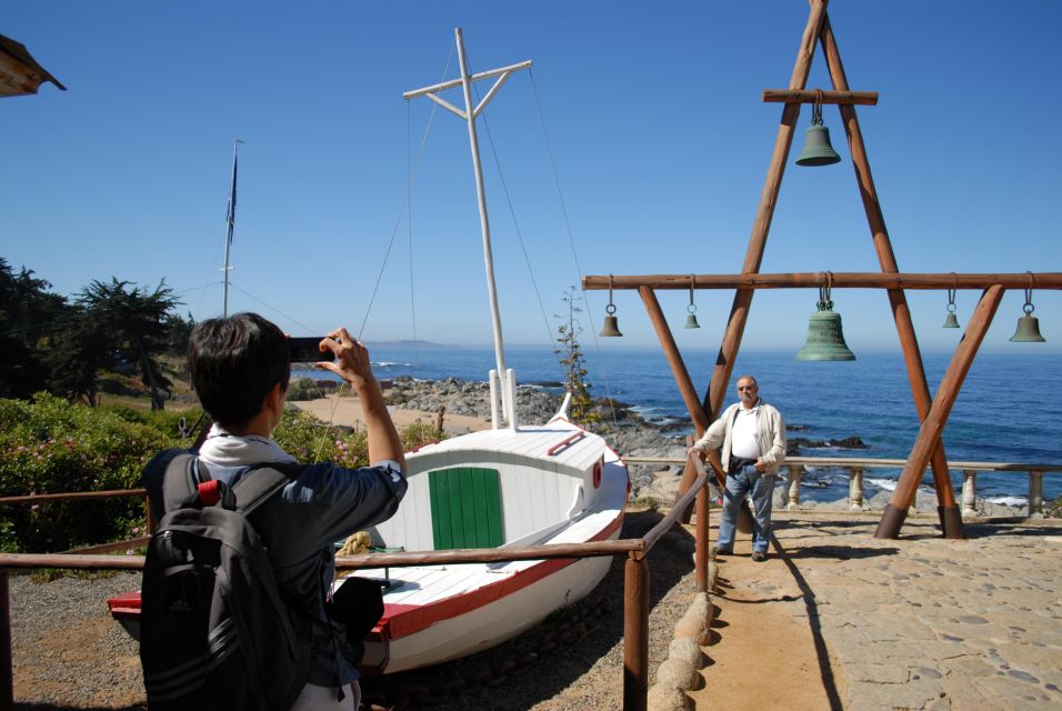 Full-Day Tour to Isla Negra, Algarrobo & Undurraga Winery