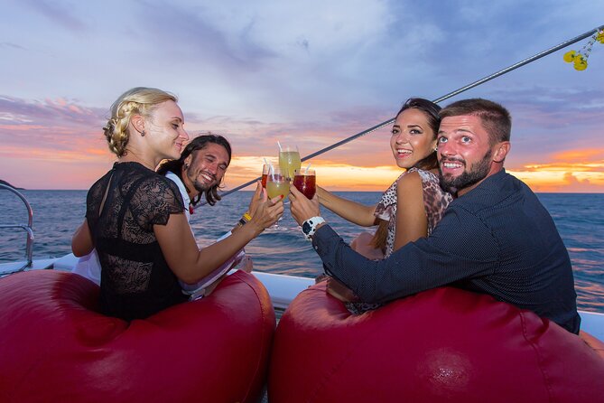 Fullday Sunset Cruise By Luxury Catamaran, Music and Snorkelling