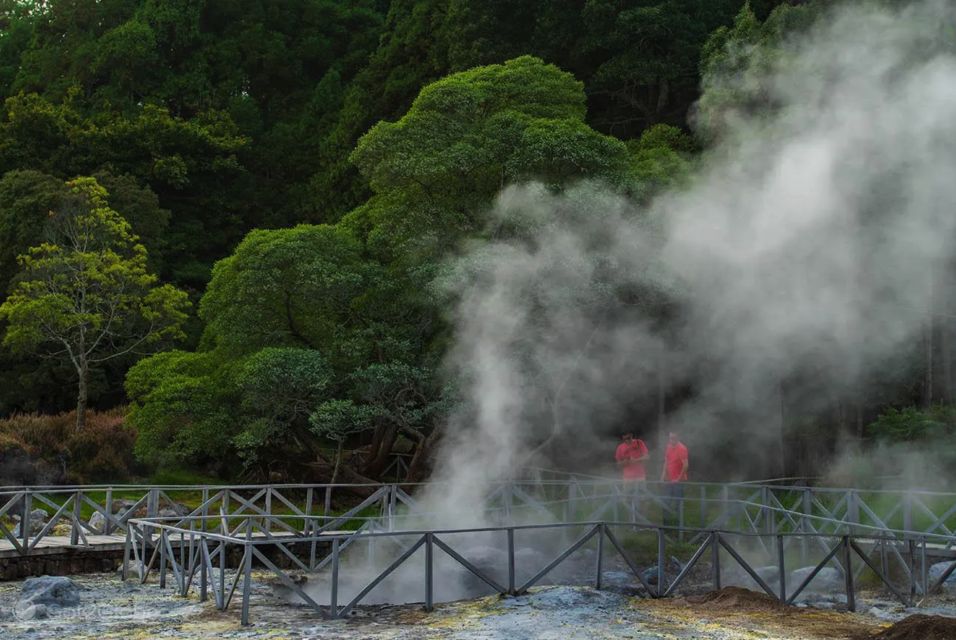 Furnas Magic Evening (Dinner, Tea, Fumaroles, Included)