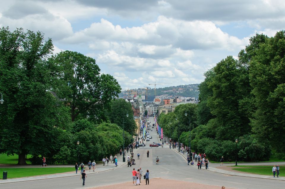 Gems of Central Oslo Private Walking Tour