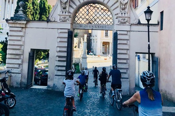 Gems of Rome-Ebike Tour With Gastronomy Experience