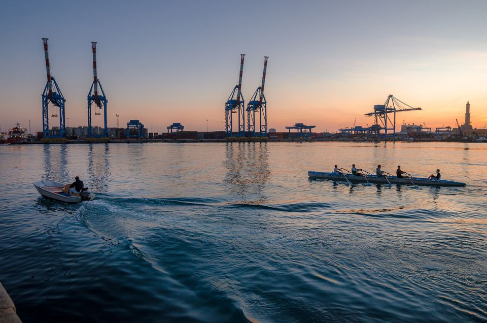 Genoa: Sunset Walking Photo Tour With Instructor