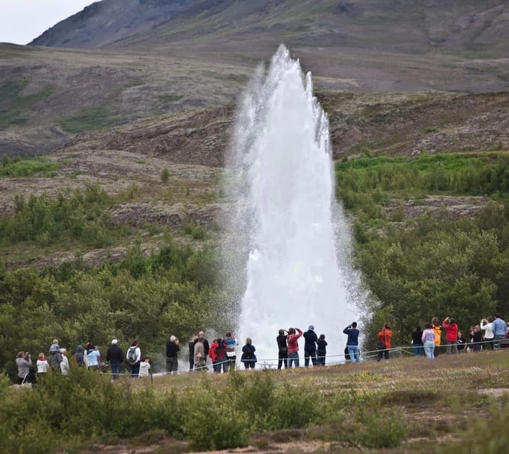 Golden Circle & Secret Lagoon & Friðheimar – PRIVATE TOUR