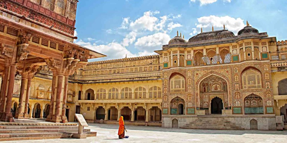 Golden Triangle Tour With Neemrana Fort