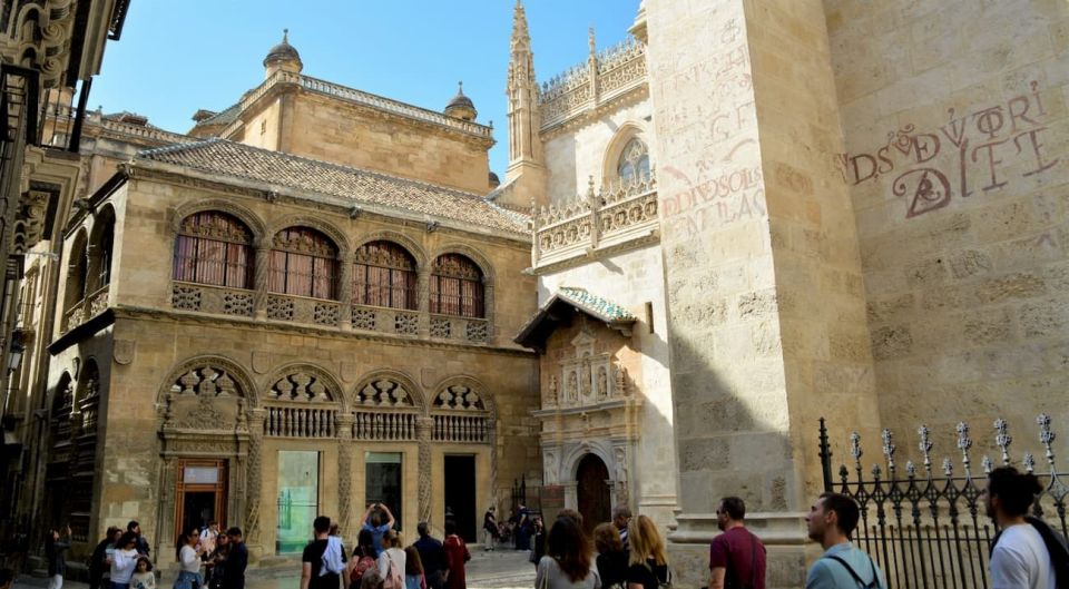 Granada: Private Tour of the City Center and Cathedral