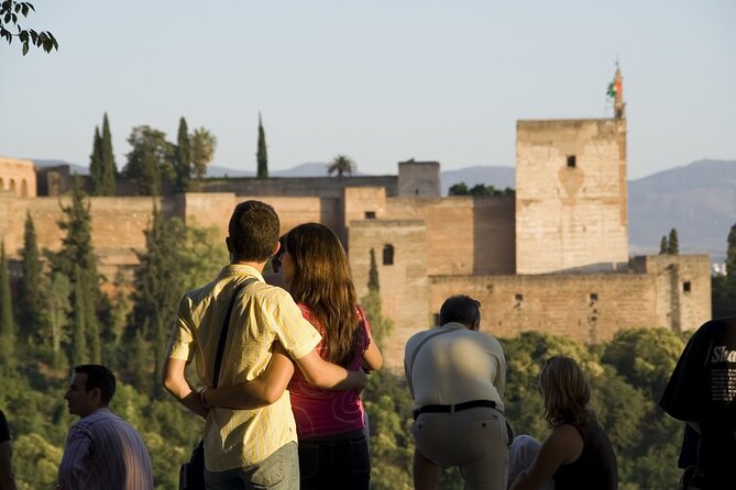 Granada Tour With Alhambra and Generalife Gardens From Seville