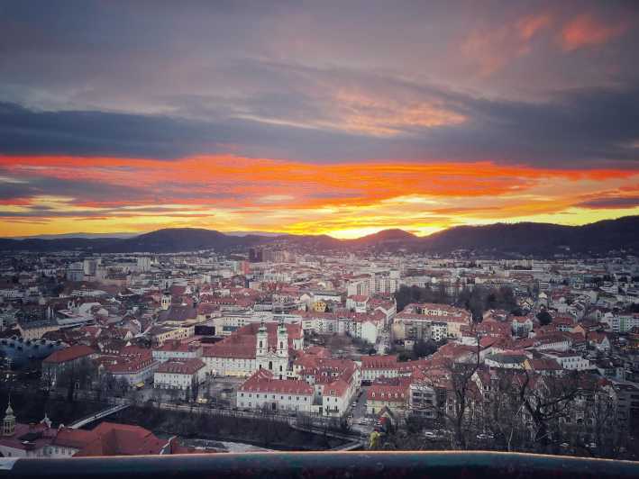 Graz: Funicular Ride & Schlossberg Picnic Experience