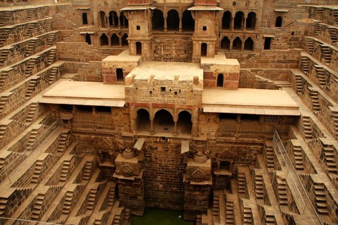 Guided Fatehpur Sikri & Abhaneri Tour From Agra To Jaipur By Car