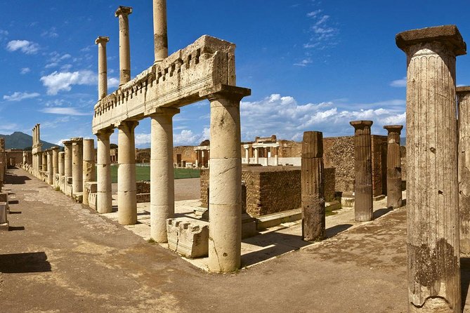 Guided Tour of Pompeii – Skip the Line Entrance