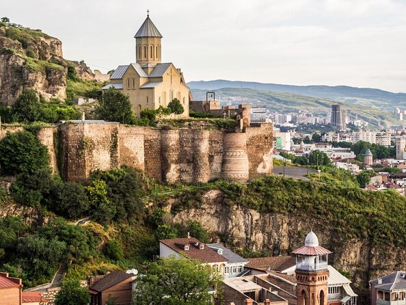 Guided Walking Tour of Old Tbilisi With Free Wine Tasting