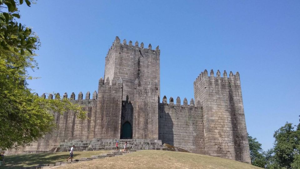 Guimarães Tour (4 Hours): From Porto; City Tour – Half Day Trip