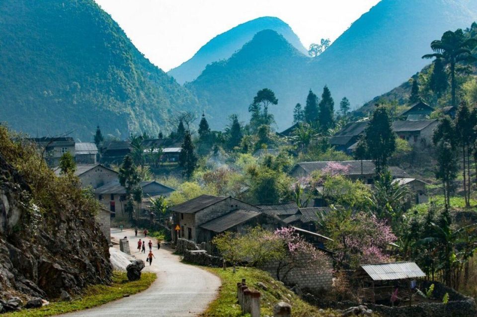 Ha Giang Loop 3D2N Motobike Tour From Hanoi