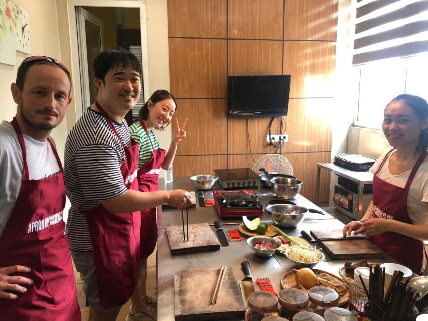 Ha Noi: Vietnamese Cooking Class With Local Market Tour