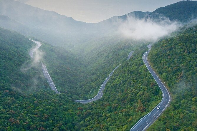 Hai Van Pass and Hue City Sites Deluxe Small Group Tour